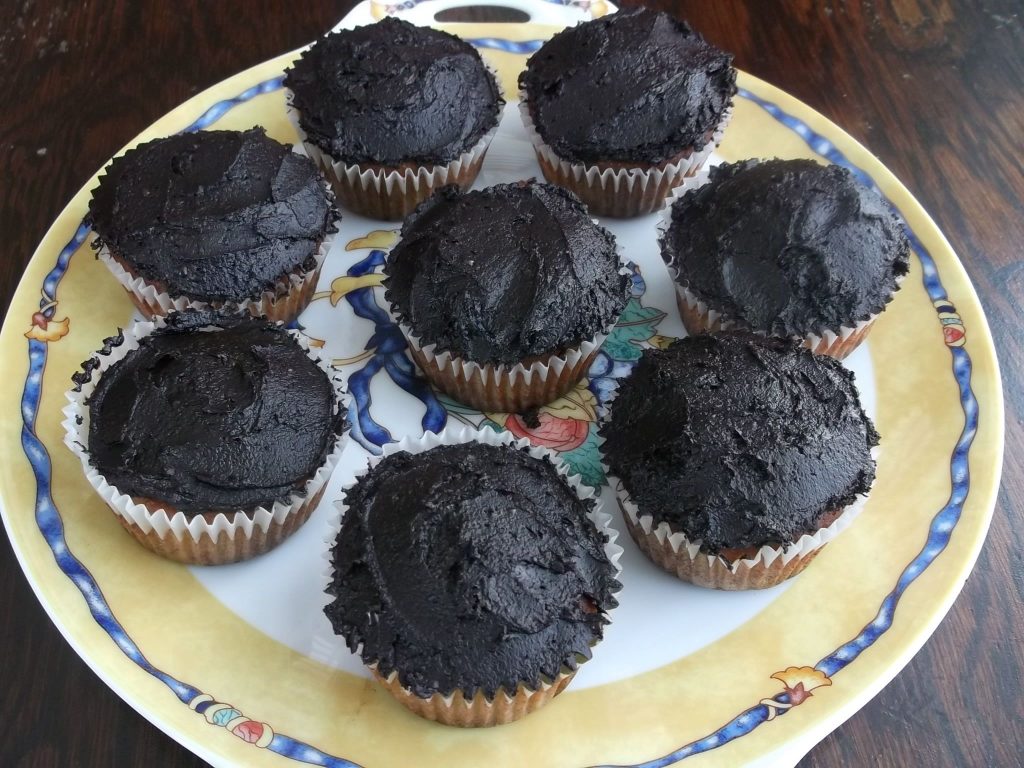 Paleo Vanilla Cupcakes